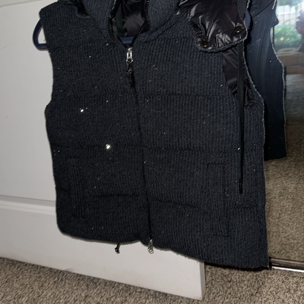 Sleeveless jacket - Picture 4 of 5